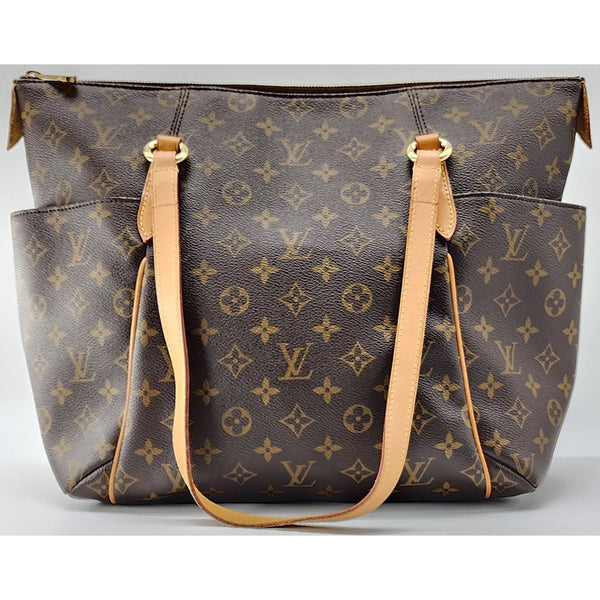 Louis Vuitton Totally MM Monogram Canvas Shoulder Bag in Mint Condition