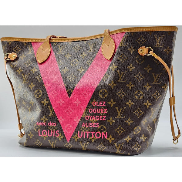 Louis Vuitton Monogram V MM Tote w/Authenticity Certificate in Excellent Condition