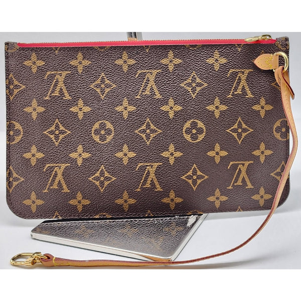 Louis Vuitton Neverfull Monogram V In Monogram Canvas Tote with Pochette in Excellent Condition