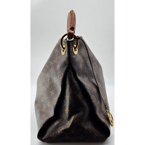 Louis Vuitton Artsy MM Monogram Canvas Hobo Bag in Excellent Condition