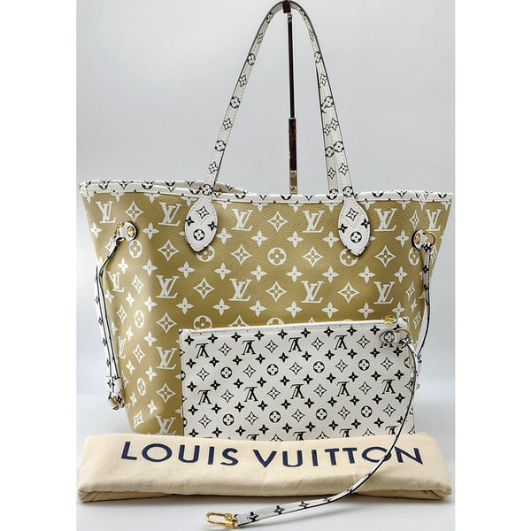 Louis Vuitton Neverfull MM Tote w/Pochette in Monogram Canvas | Like New Condition