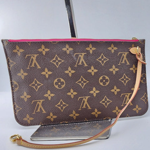 Louis Vuitton Neverfull GM Pochette in Monogram Canvas in Mint Condition