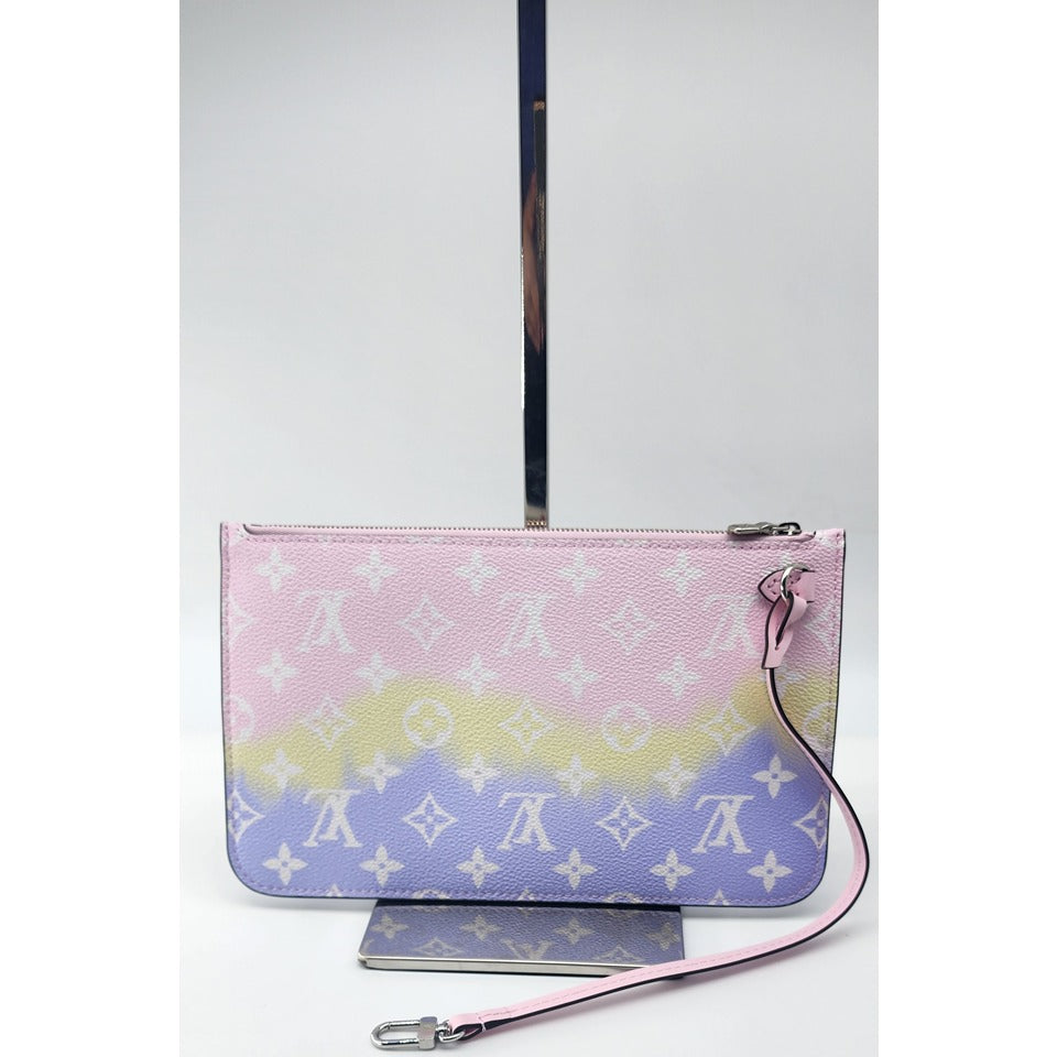 Louis Vuitton Escale Pastel Pink Neverfull MM Pochette In Like New Condition