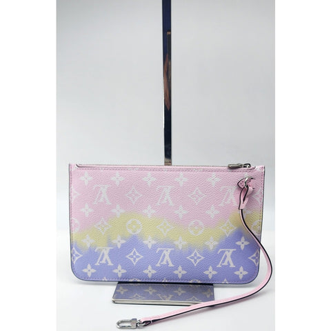 Louis Vuitton Escale Pastel Pink Neverfull MM Pochette In Like New Condition
