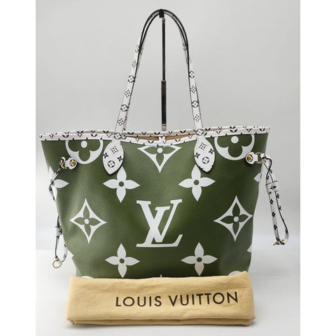 Louis Vuitton Neverfull MM Tote in Monogram Canvas | Like New Condition