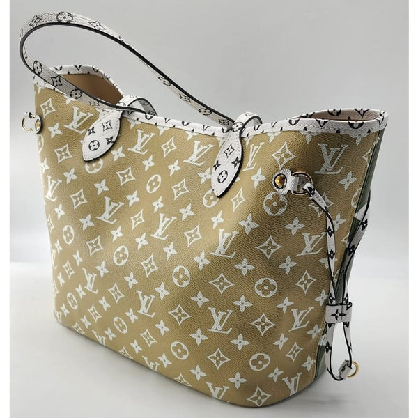 Louis Vuitton Neverfull MM Tote in Monogram Canvas | Like New Condition