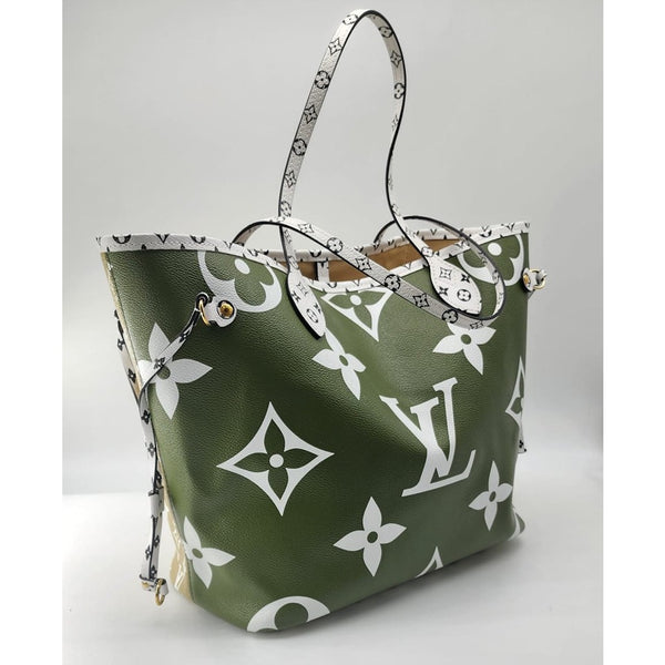 Louis Vuitton Neverfull MM Tote in Monogram Canvas | Like New Condition