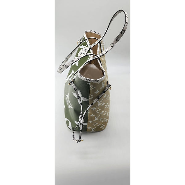 Louis Vuitton Neverfull MM Tote in Monogram Canvas | Like New Condition