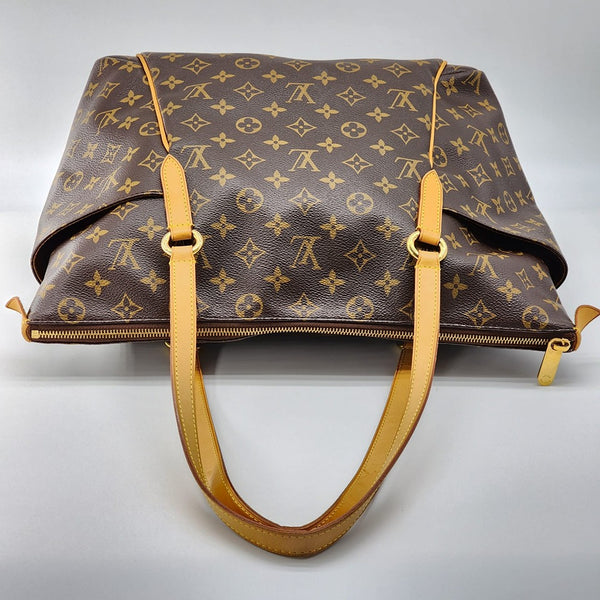 Louis Vuitton Totally MM Monogram Canvas Shoulder Bag in Mint Condition