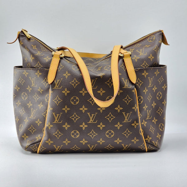 Louis Vuitton Totally MM Monogram Canvas Shoulder Bag in Mint Condition