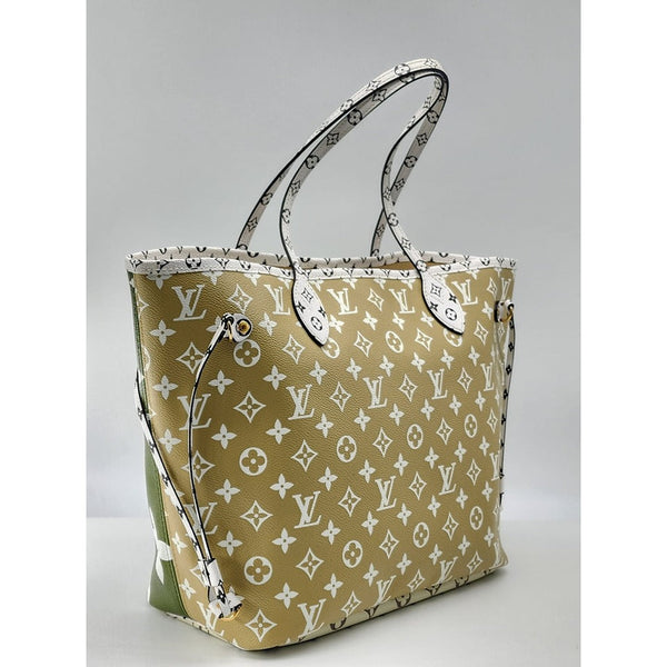Louis Vuitton Neverfull MM Tote in Monogram Canvas | Like New Condition