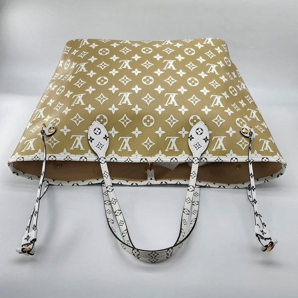 Louis Vuitton Neverfull MM Tote in Monogram Canvas | Like New Condition