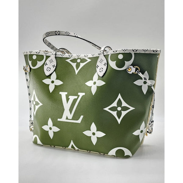 Louis Vuitton Neverfull MM Tote w/Pochette in Monogram Canvas | Like New Condition