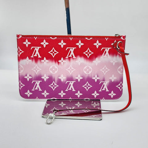 Louis Vuitton Escale Neverfull Pochette In Like New Condition