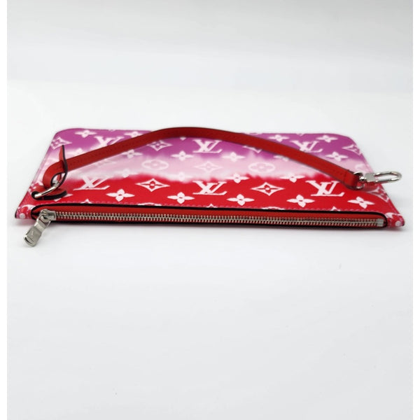 Louis Vuitton Escale Neverfull Pochette In Like New Condition