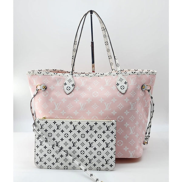 Louis Vuitton Monogram Giant MM Tote In Like New Condition