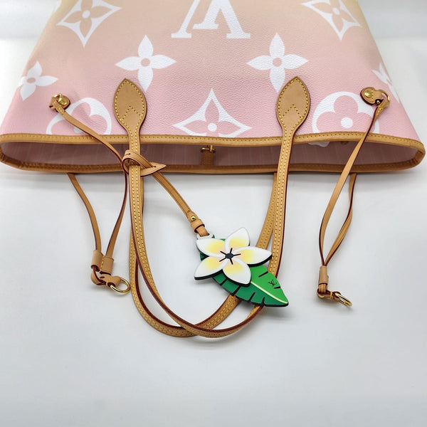 Louis Vuitton Neverfull Giant By The Pool MM Tote W/ Pochette In Mint Condition