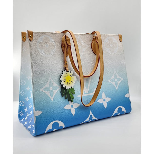 Louis Vuitton Monogram Giant By The Pool Onthego Blue GM Tote In Super Mint Condition
