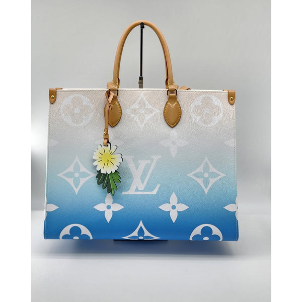 Louis Vuitton Monogram Giant By The Pool Onthego Blue GM Tote In Super Mint Condition
