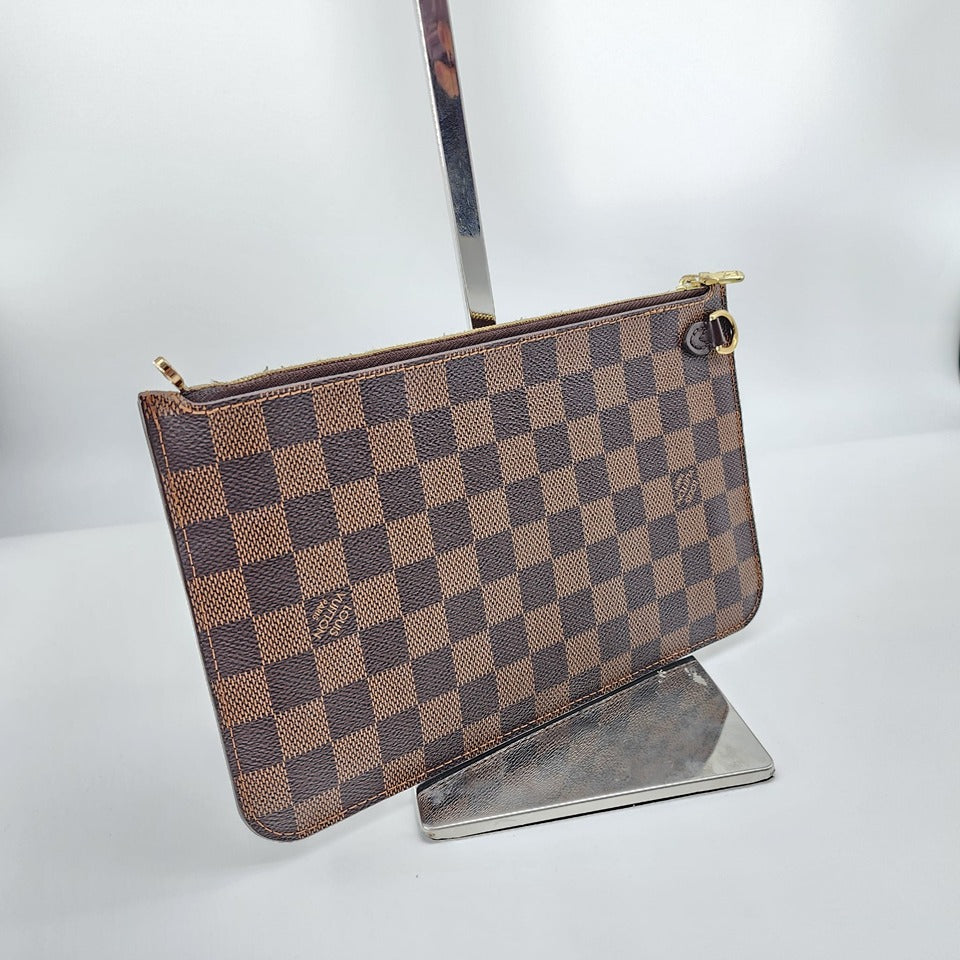 Louis Vuitton Neverfull GM Pochette in Damier Ebene | Good Condition