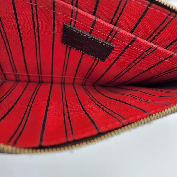 Louis Vuitton Neverfull GM Pochette in Damier Ebene | Good Condition