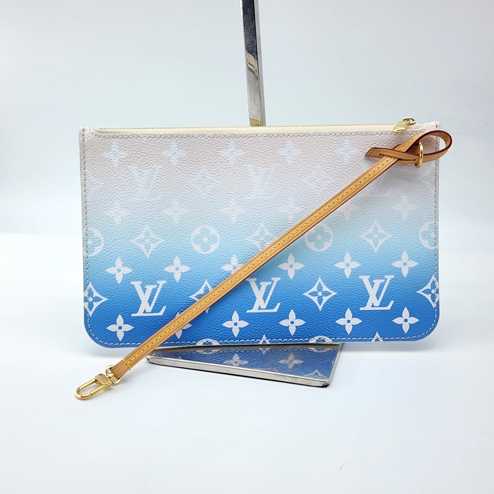 Louis Vuitton Neverfull MM Pochette in Multicolor Special Edition Monogram Canvas | Mint Condition