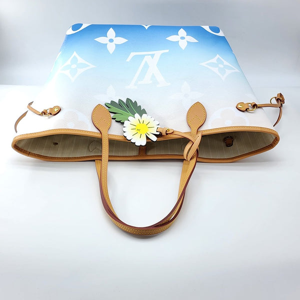 Louis Vuitton Neverfull MM in Multicolor Special Edition Monogram Canvas | Mint Condition