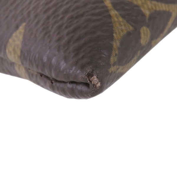 Louis Vuitton Monogram Pochette A4