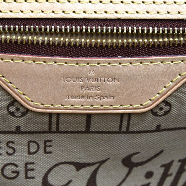 Louis Vuitton Neverfull MM Monogram Canvas Shoulder Tote Bag