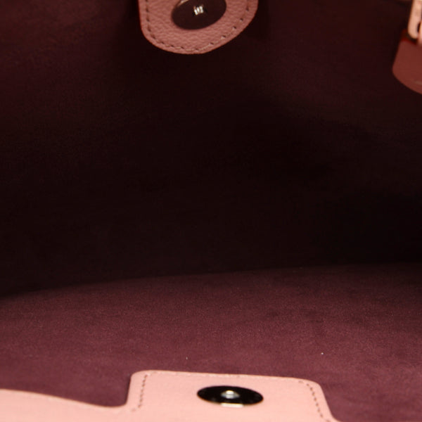 Louis Vuitton Lockmeto