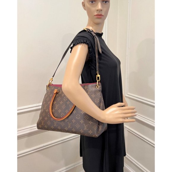 Louis Vuitton Pallas MM Satchel in Monogram Canvas and Calfskin | Mint Condition