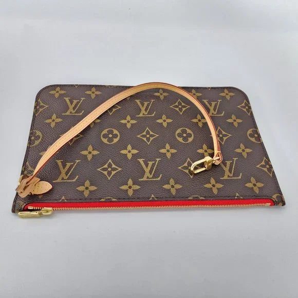Louis Vuitton Neverfull MM Pochette in Monogram Canvas | Mint Condition