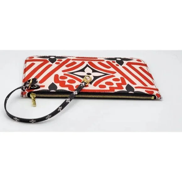 Louis Vuitton Crafty Giant MM With Pochette Monogram Canvas | Like New Condition