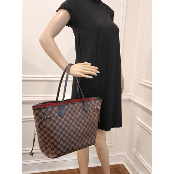 Louis Vuitton Neverfull MM Tote in Damier Ebene in Mint Condition