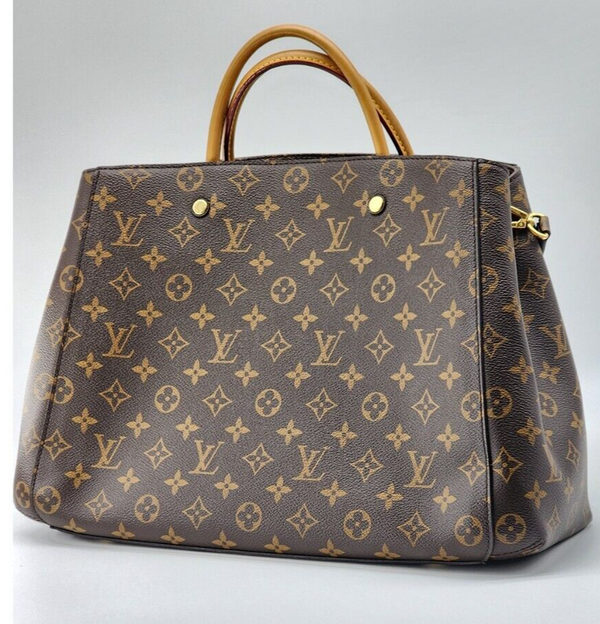 Louis Vuitton Montaigne MM Shoulder bag in Monogram Canvas | Like New Condition