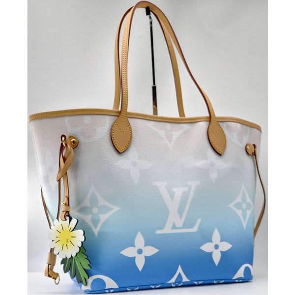 Louis Vuitton Monogram Giant By The Pool Onthego GM & Neverfull Tote Multicolor Special Edition In Super Mint and Like New Condition