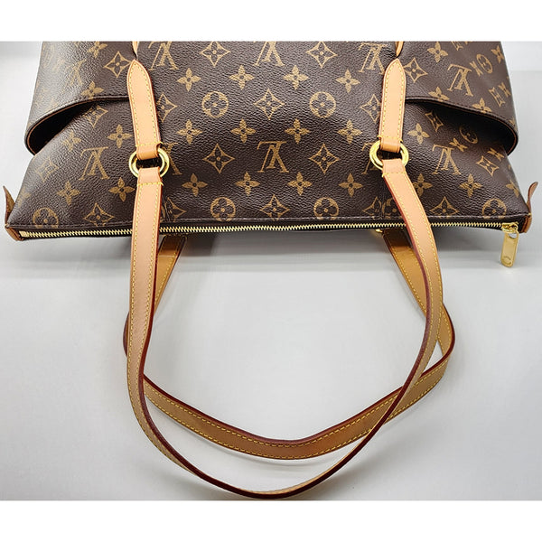 Louis Vuitton Totally MM Monogram Canvas Shoulder Bag in Super Mint Condition