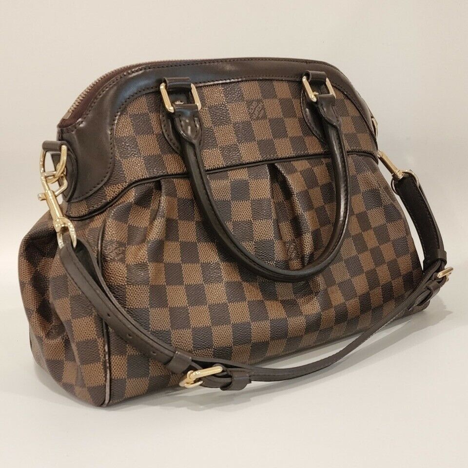 Louis Vuitton, Bags, Louis Vuitton Trevi Pm Damier Ebene Shoulder Bag In  Mint Condition