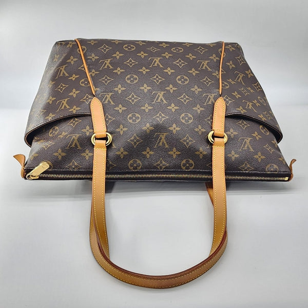 Louis Vuitton Totally MM Monogram Canvas Shoulder Bag in Mint Condition