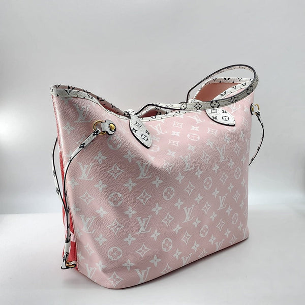 Louis Vuitton Monogram Giant MM Tote In Like New Condition