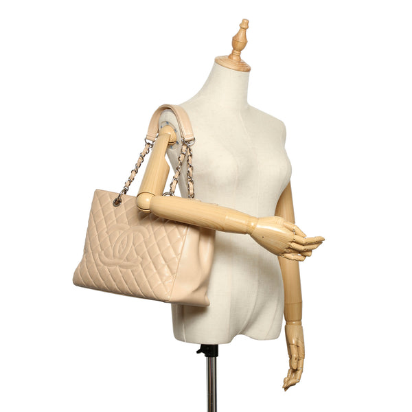 Chanel Caviar Grand Shopping Tote