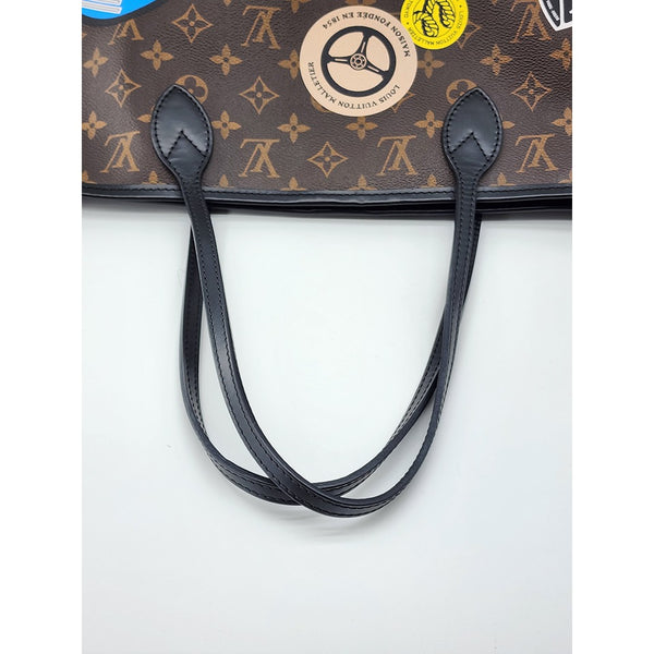 Louis Vuitton Neverfull MY LV WORLD TOUR MM Tote in Monogram Canvas | Mint