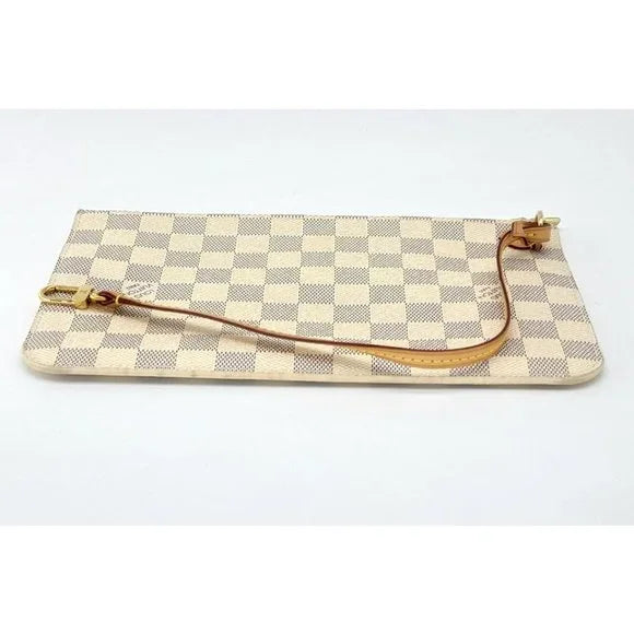 Louis Vuitton Neverfull MM Pochette in Damier Azur canvas | Like New Condition