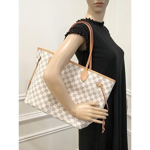 Louis Vuitton Neverfull MM Tote in Damier Azur | Mint Condition