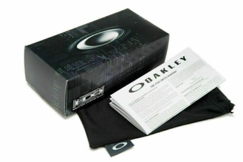 Oakley Canteen OO9225 08 Sports Sunglasses w/Chrome Iridium Polarized Lens